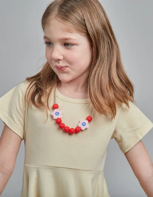 Load image into Gallery viewer, Rose Daisy Sensory Necklace
