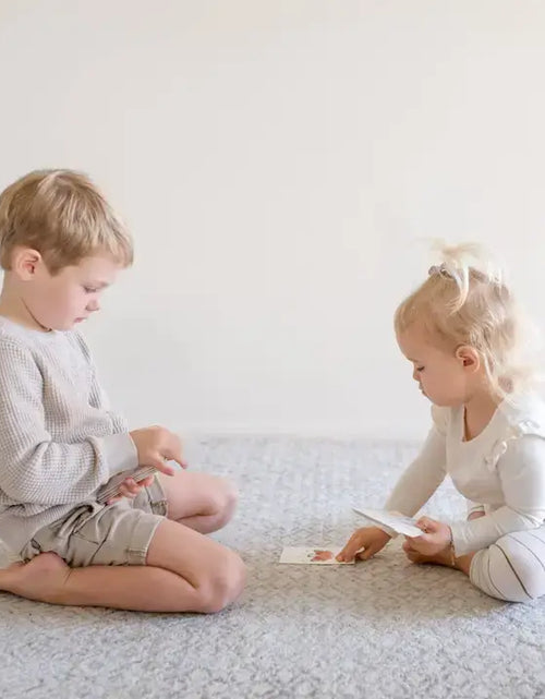 Load image into Gallery viewer, Yoga Poses Kids Card Game
